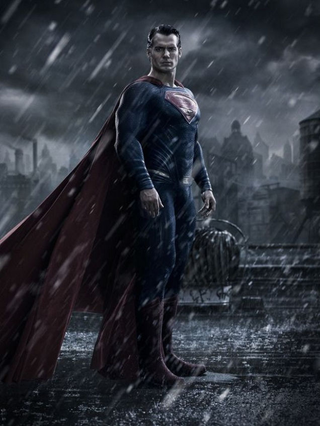 Illustration for article titled Here’s your first dreary photo of Superman in Batman V. Superman
